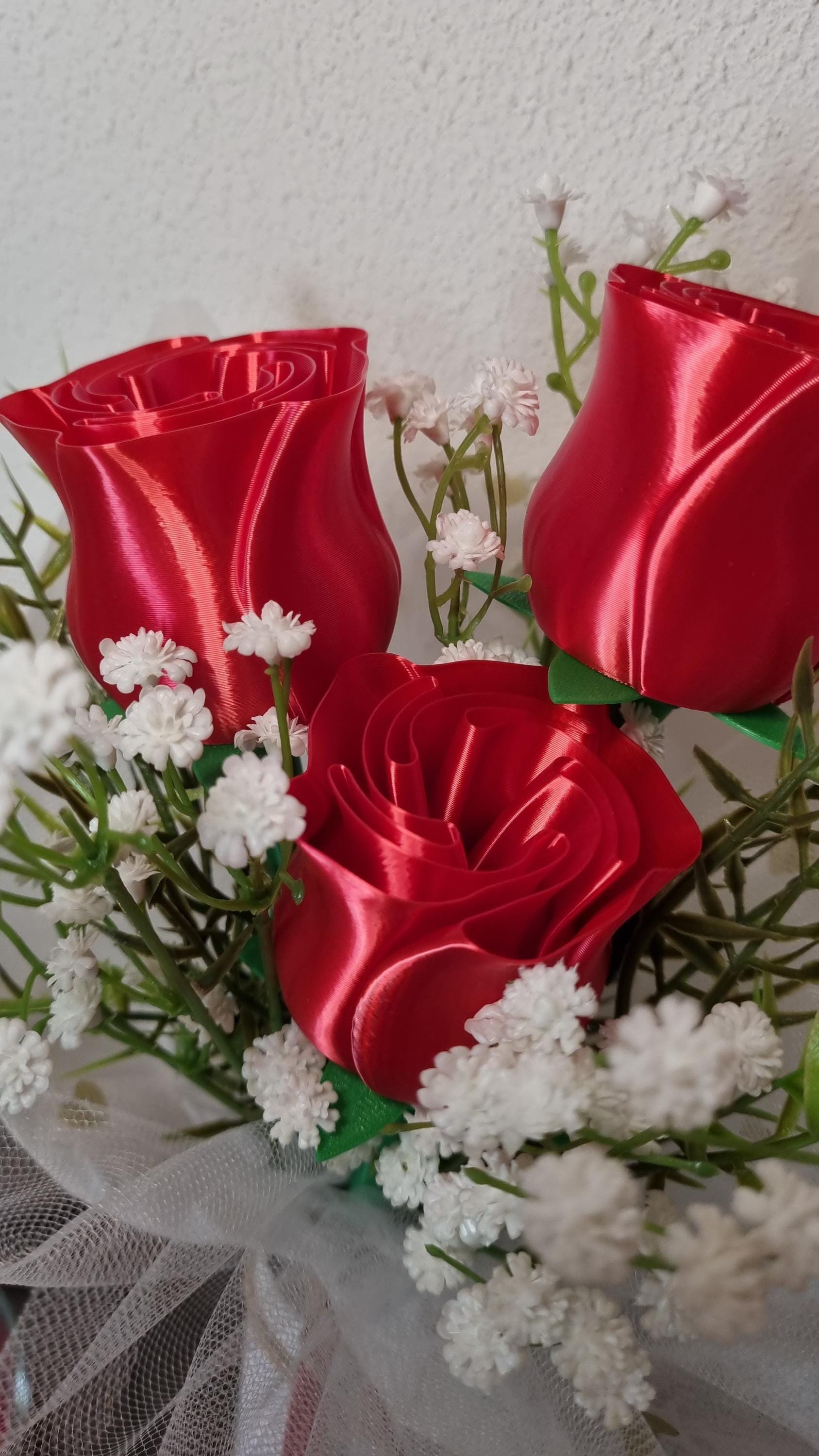 Rosen-Arrangement 3D - 3 rote Rosen mit weißen Blumen - Handgefertigte Blumendeko