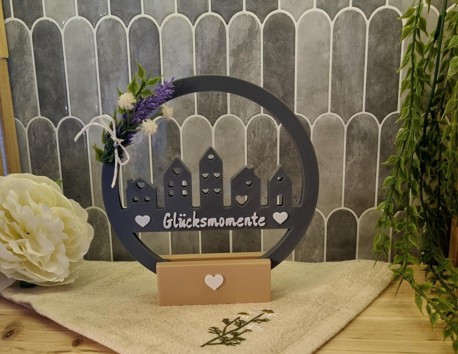 Deko-Ring 'Glücksmomente' mit Standfuß - 3D-gedruckte Tischdeko - Geschenkidee