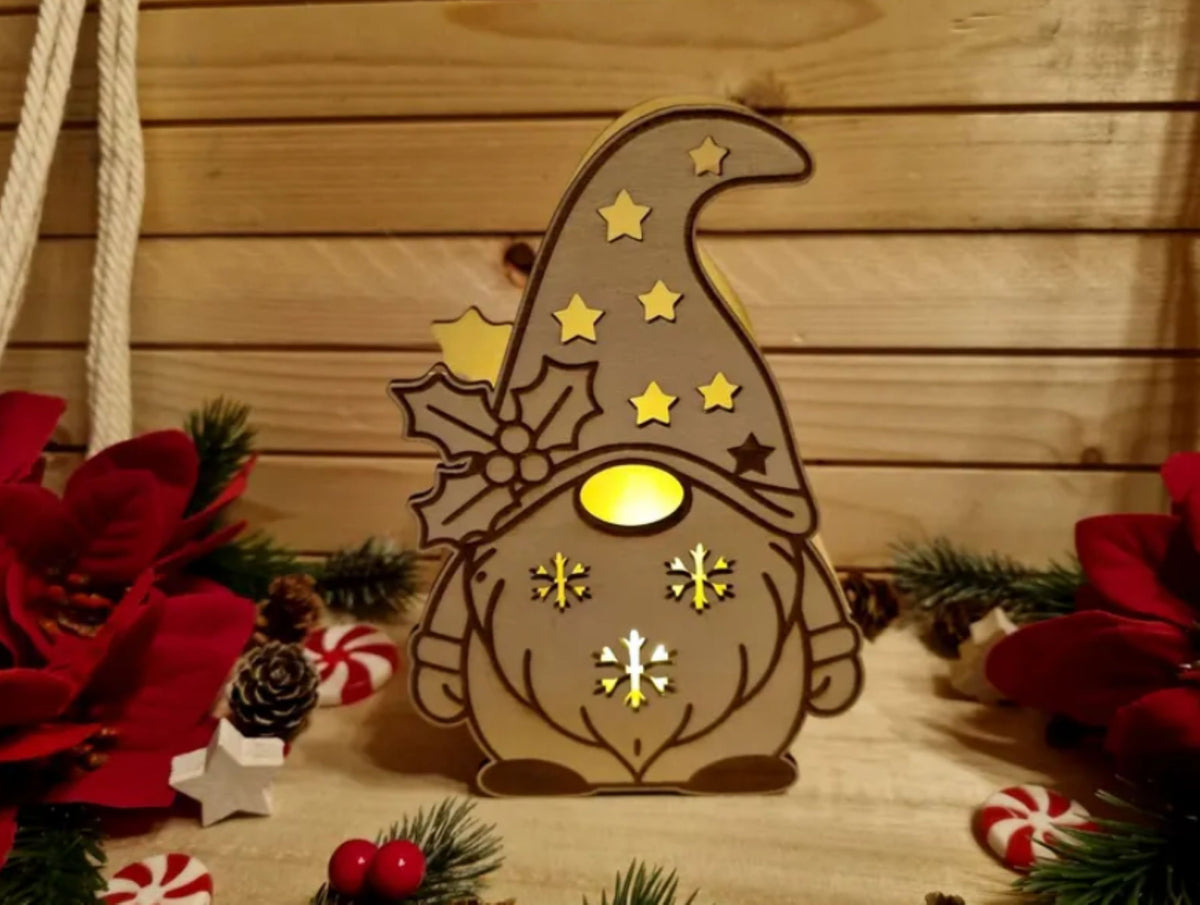 Wichtel Teelichthalter aus Holz - Skandinavische Weihnachtsdeko