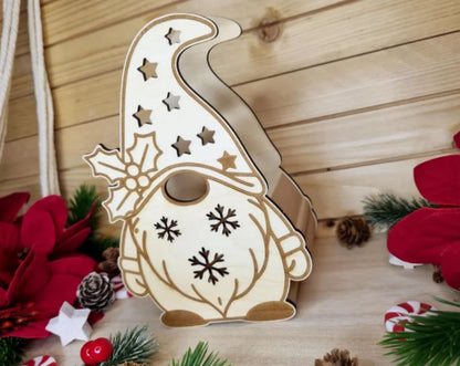 Wichtel Teelichthalter aus Holz - Skandinavische Weihnachtsdeko