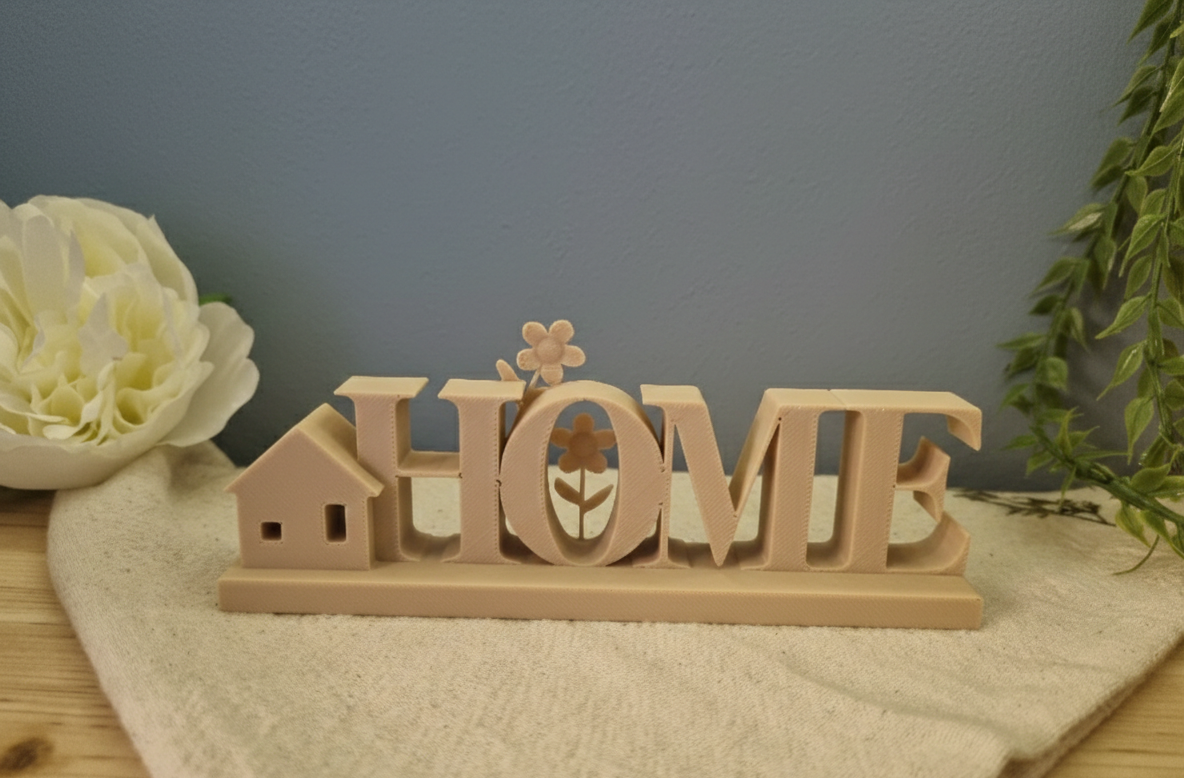 Nahaufnahme 'HOME' Deko-Schriftzug 3D mit Haus-Icon und Blumen - Detailansicht