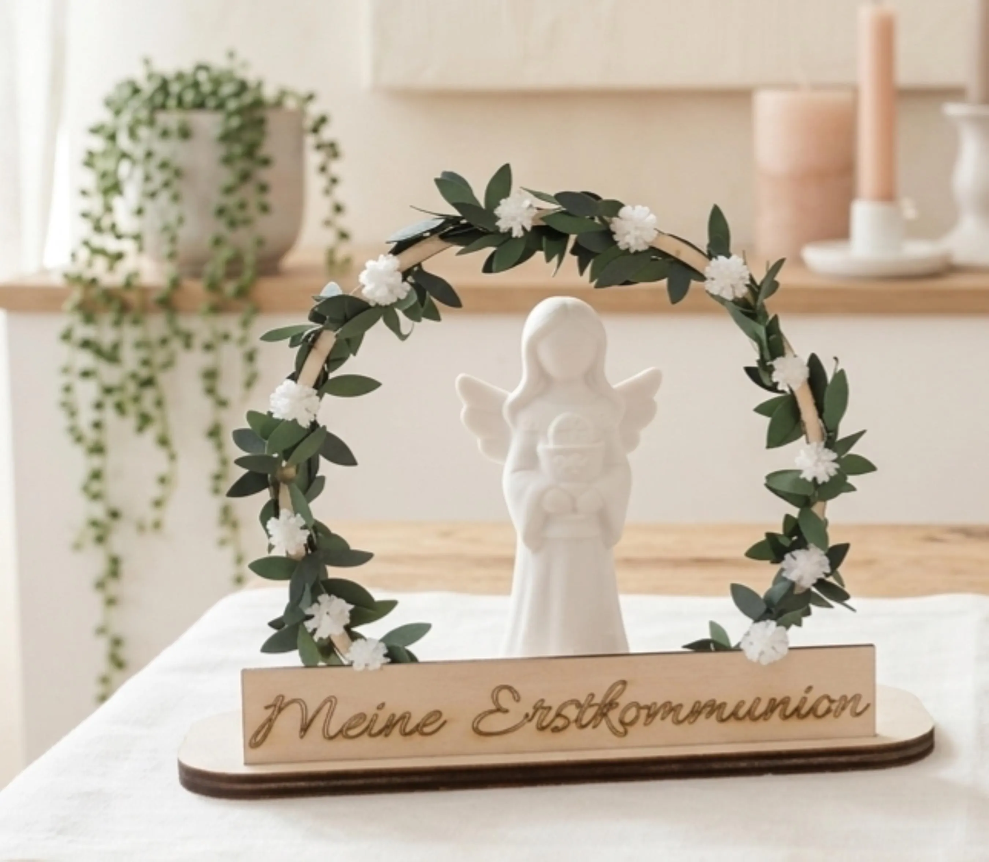 Schutzengel Deko Erstkommunion personalisiert - Kommunion Geschenk Engel Holzbogen